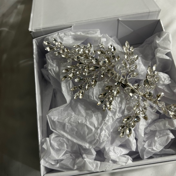 Bridal Hair Clip New - Picture 2 of 4